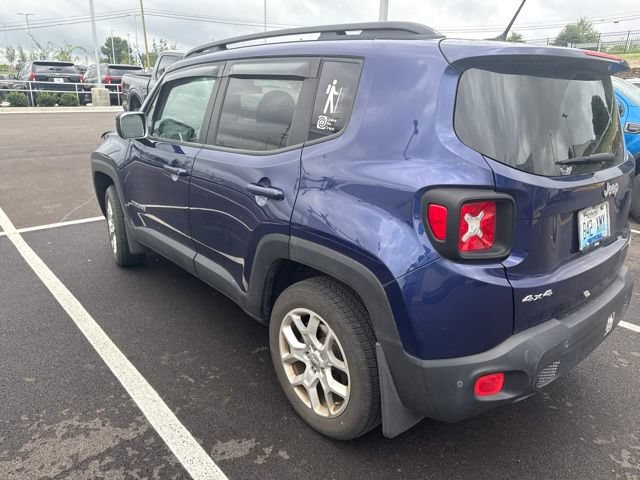 Used 2017 Jeep Renegade Latitude w/ Advanced Technology Group AWD/4WD image 22