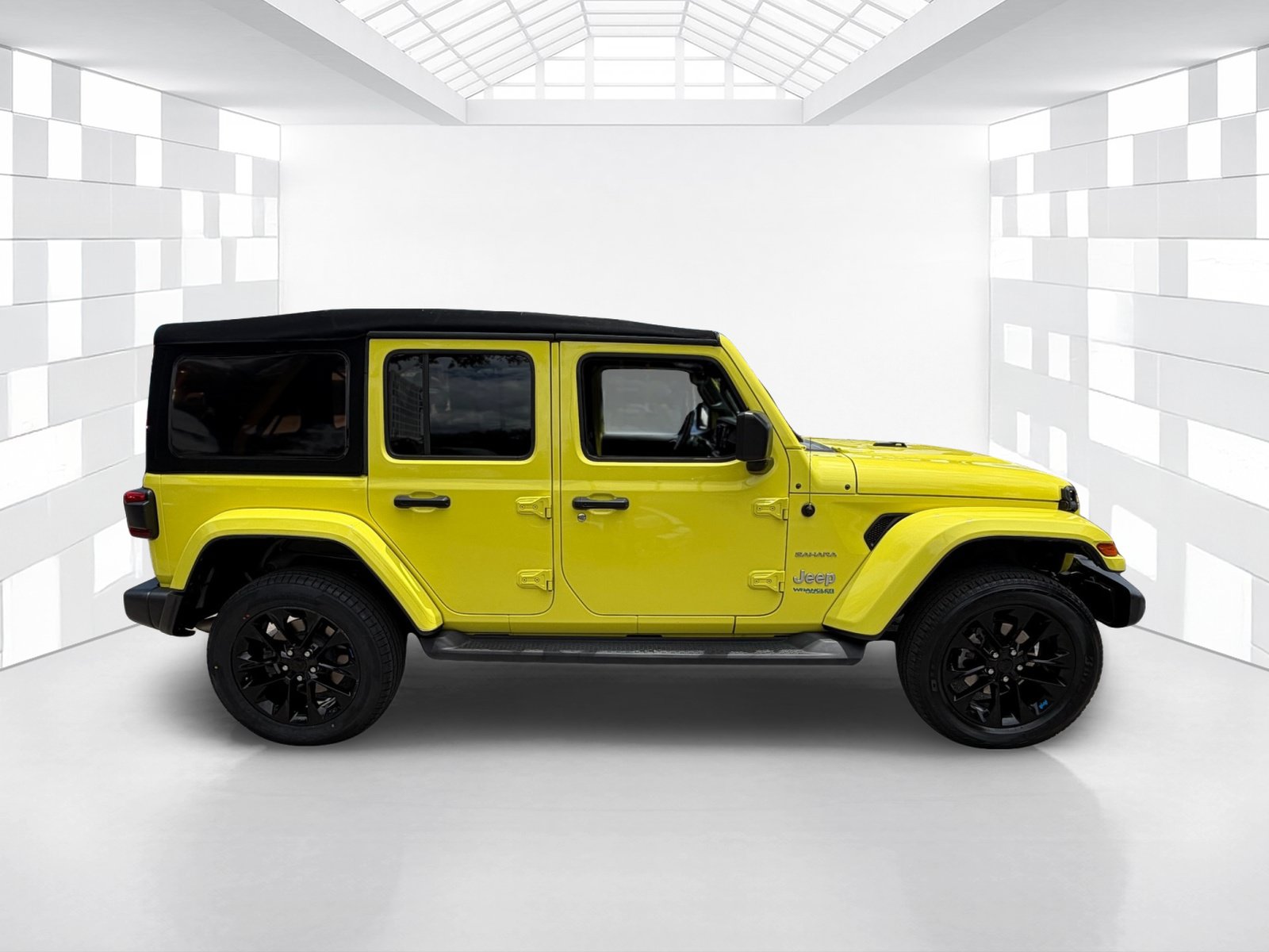 Used 2022 Jeep Wrangler Unlimited Sahara w/ Safety Group AWD/4WD image 8