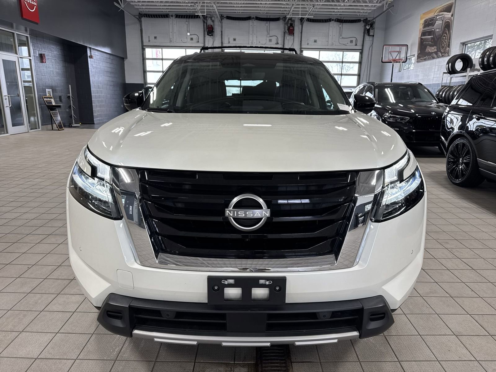 Certified 2023 Nissan Pathfinder Platinum image 35