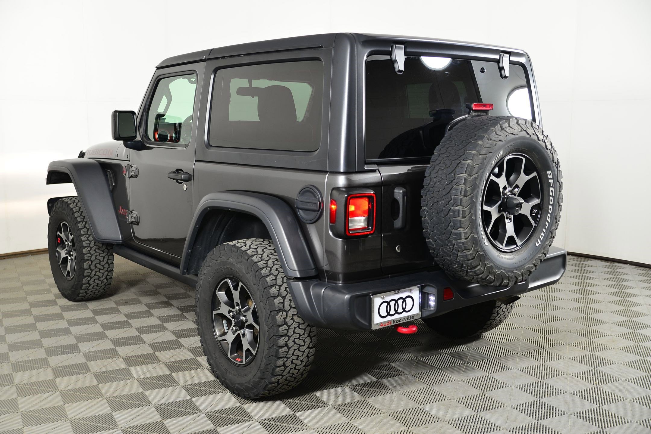 Used 2018 Jeep Wrangler Rubicon w/ Cold Weather Group image 3