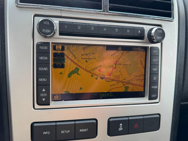 Used 2010 Lincoln MKX 2WD image 23