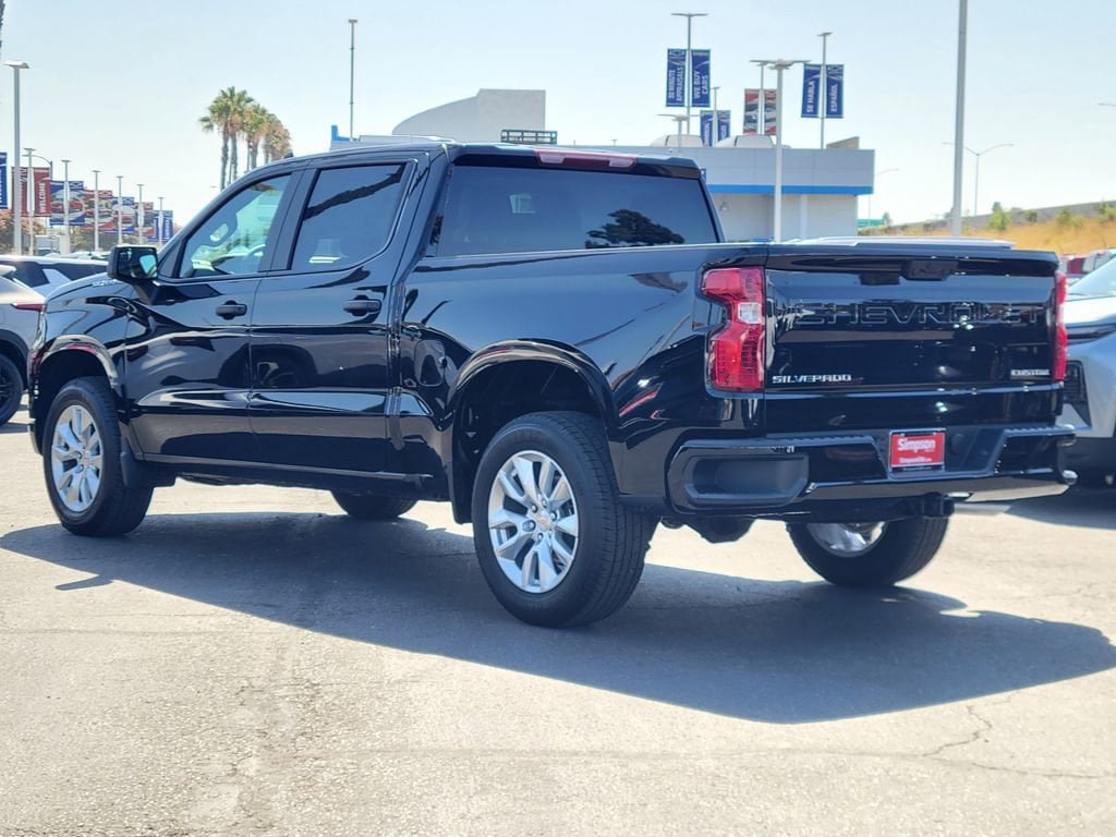 New 2026 Chevrolet Silverado 1500 Custom RWD video 2