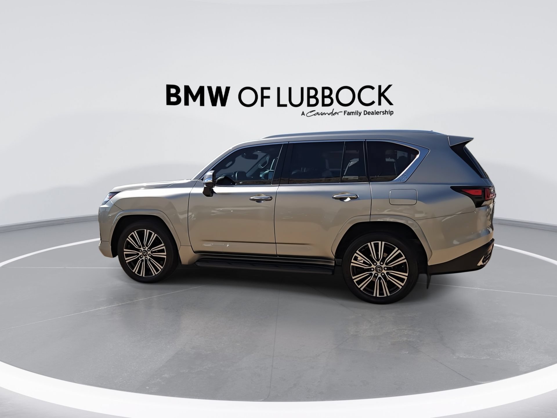 Used 2024 Lexus LX 600 4WD w/ Luxury Package image 6
