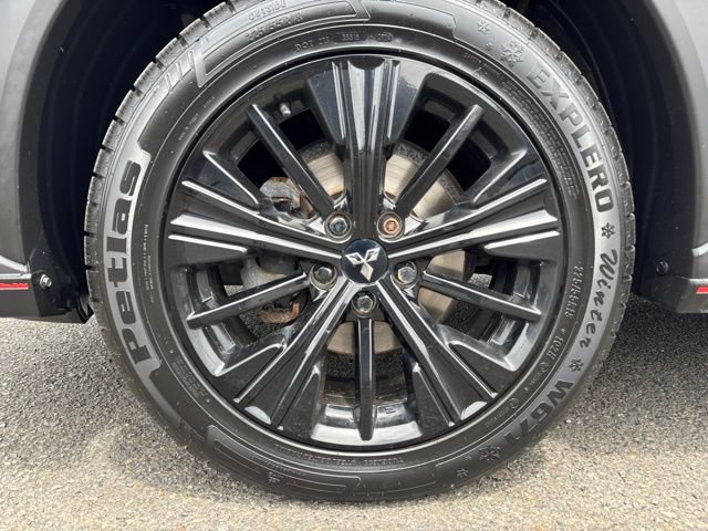 Used 2020 Mitsubishi Eclipse Cross AWD image 11