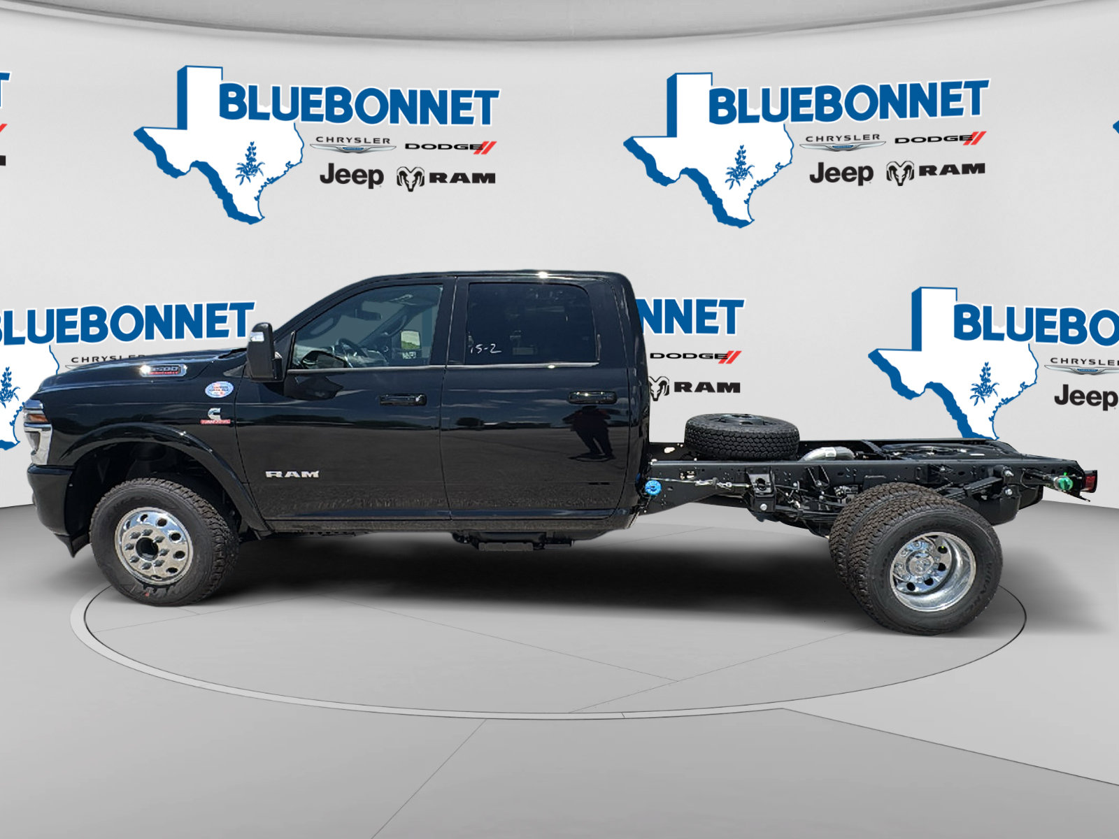 New 2026 RAM 3500 Big Horn w/ Laramie Trim Package AWD/4WD image 8