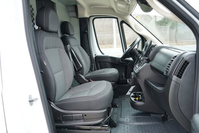 Used 2024 RAM ProMaster 2500 w/ Premium Convenience Group image 49