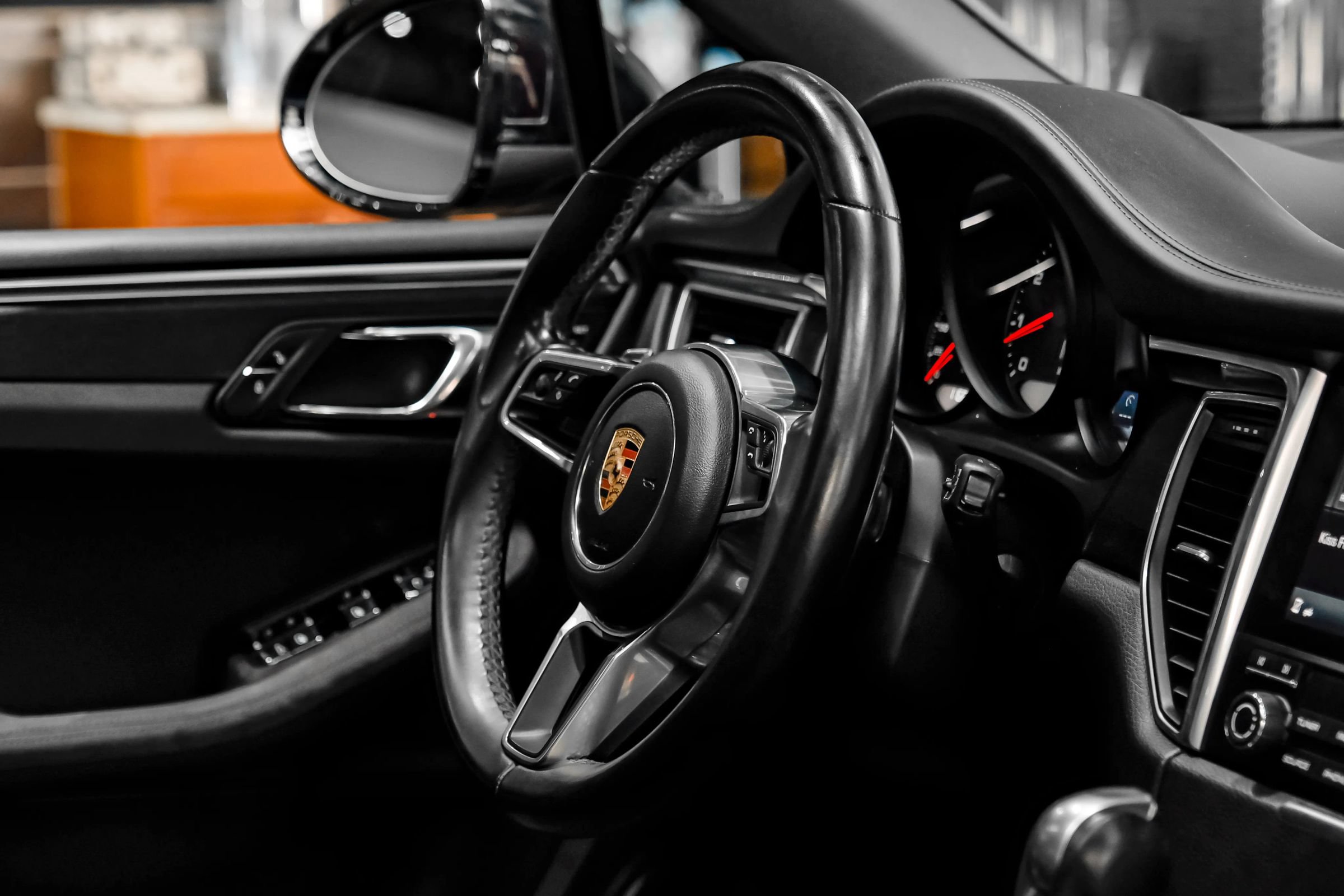 Used 2017 Porsche Macan GTS AWD/4WD image 13