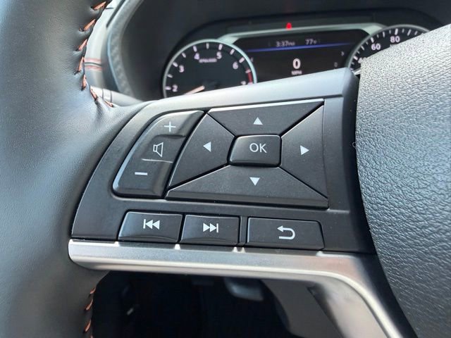 Certified 2025 Nissan Sentra SR FWD image 15