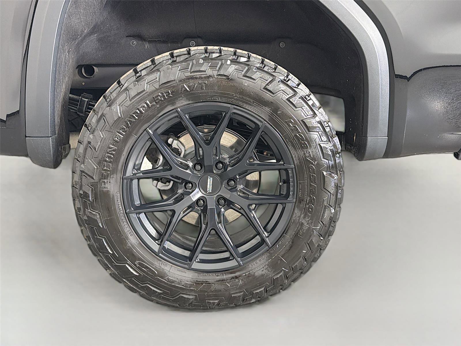 Used 2026 GMC Sierra 1500 AT4X w/ AT4X AEV Edition AWD/4WD image 13