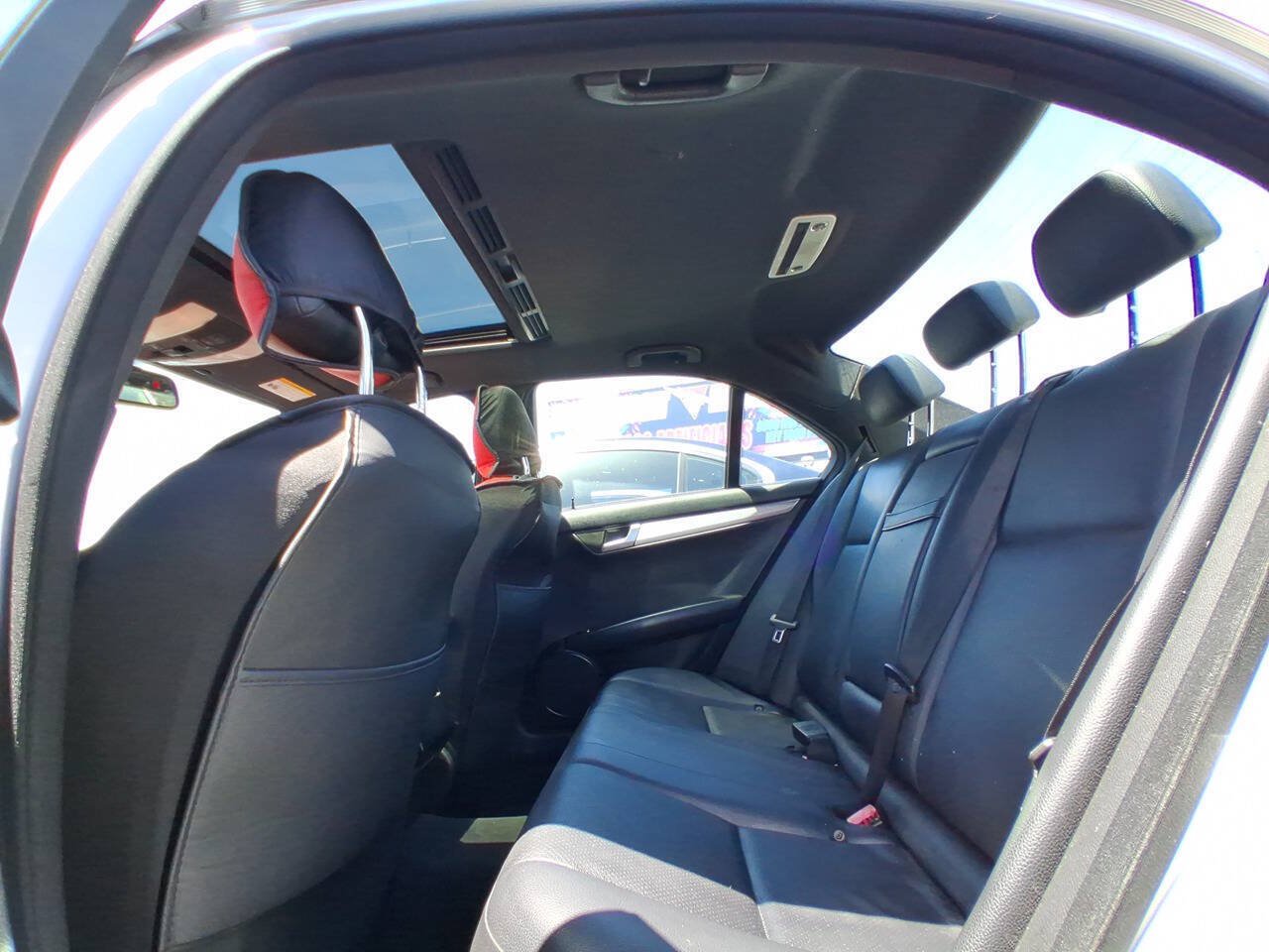 Used 2013 Mercedes-Benz C 250 Sedan image 12