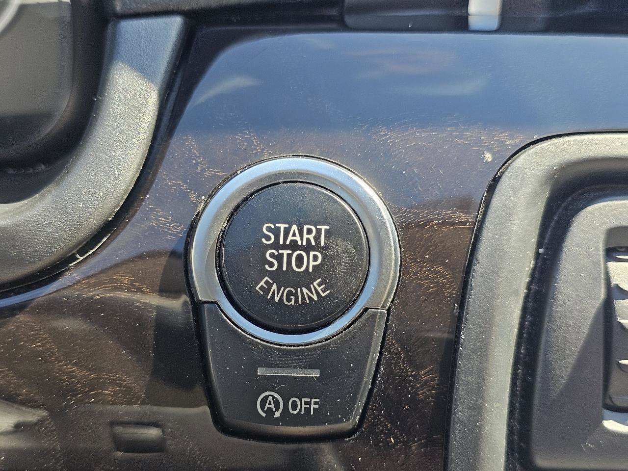 Used 2014 BMW 528i xDrive Sedan AWD/4WD image 21