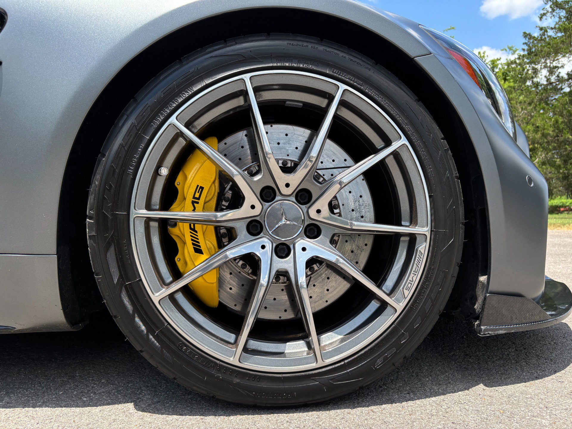 Used 2018 Mercedes-Benz AMG GT R image 40