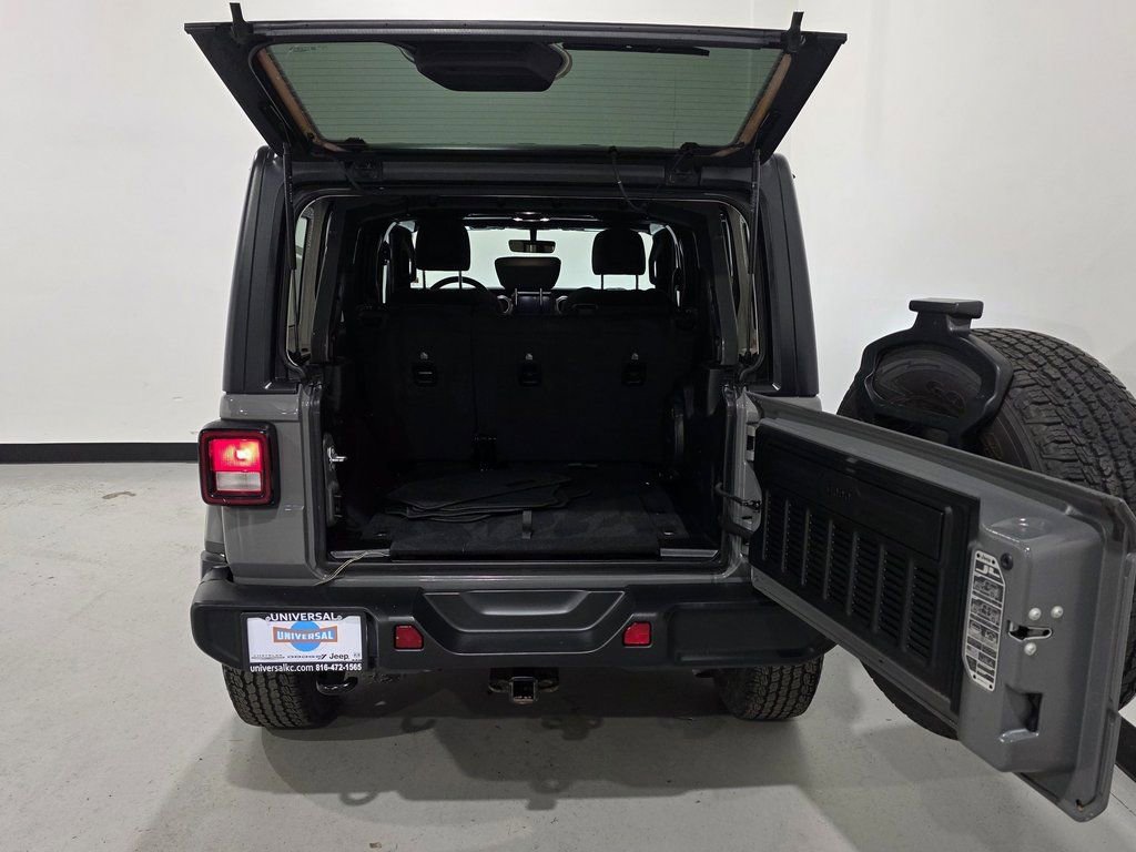 Used 2021 Jeep Wrangler Unlimited Sahara w/ Uconnect 4C Nav & Sound Group image 26