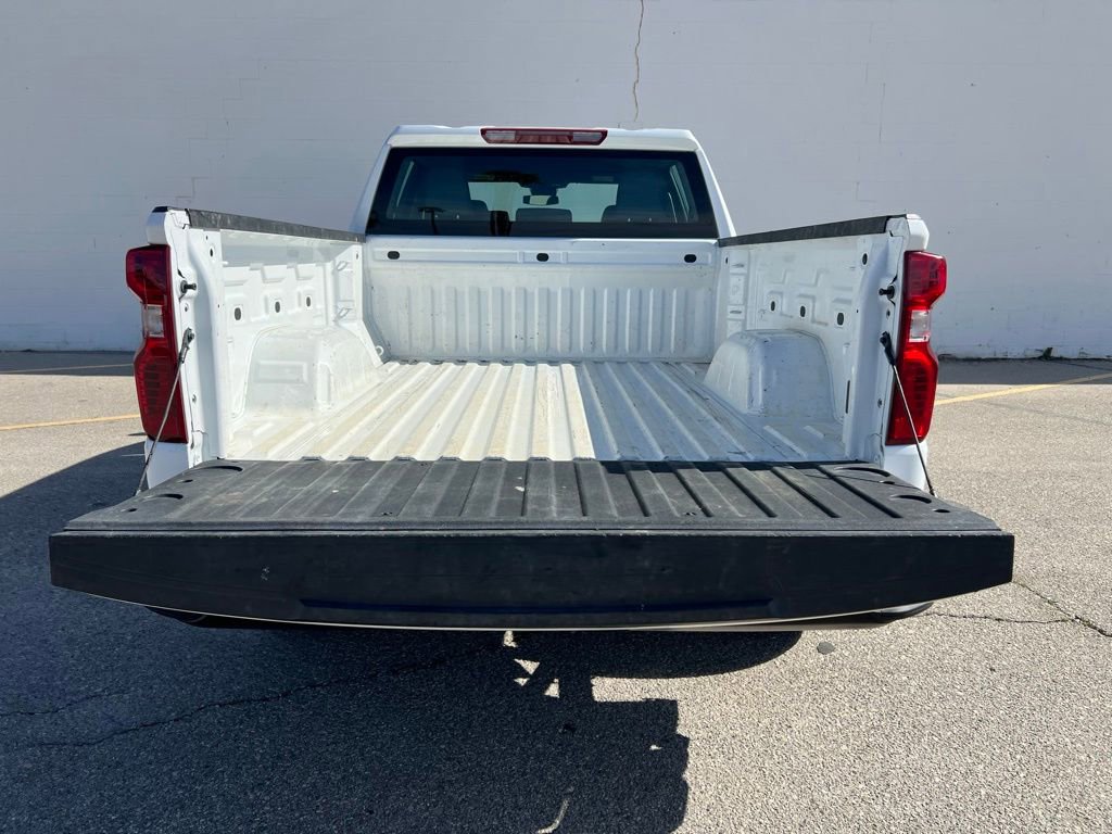 Used 2025 Chevrolet Silverado 1500 W/T image 19