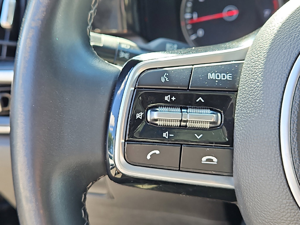 Certified 2023 Kia Sorento S w/ Panoramic Sunroof Package AWD/4WD image 26