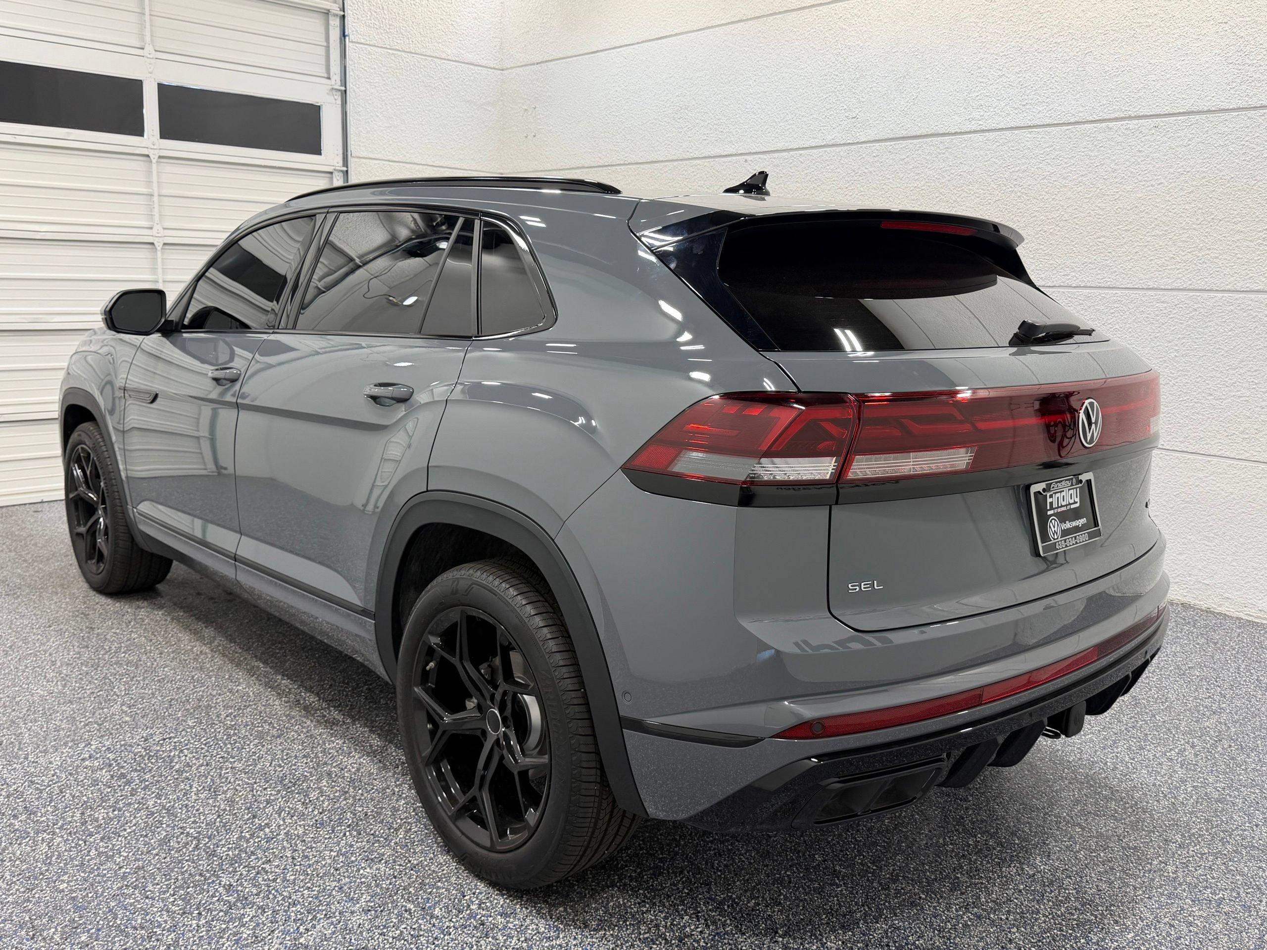 New 2026 Volkswagen Atlas Cross Sport SEL Premium R-Line AWD/4WD image 5