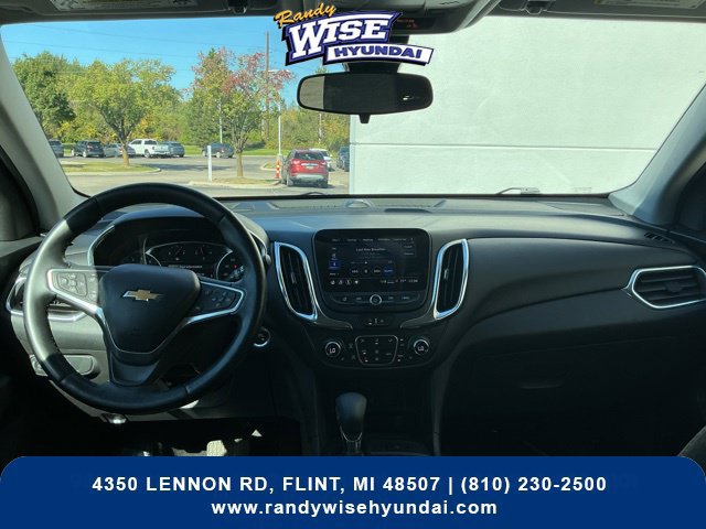 Used 2023 Chevrolet Equinox LT FWD image 2