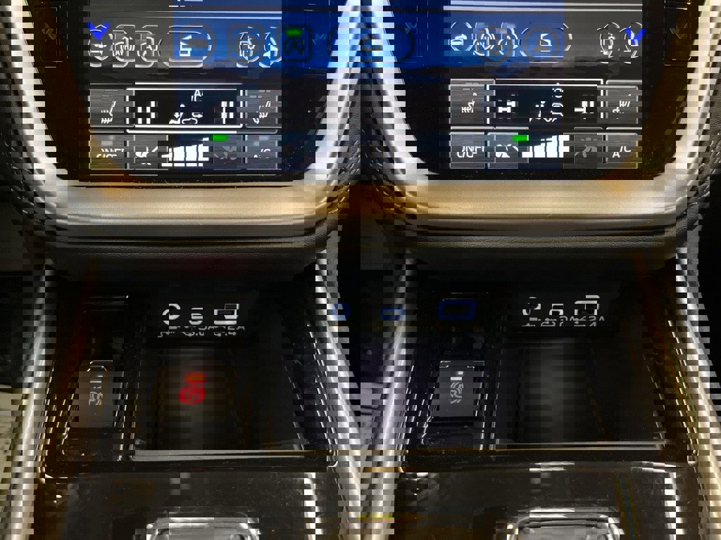 Certified 2025 Subaru Legacy Premium image 23