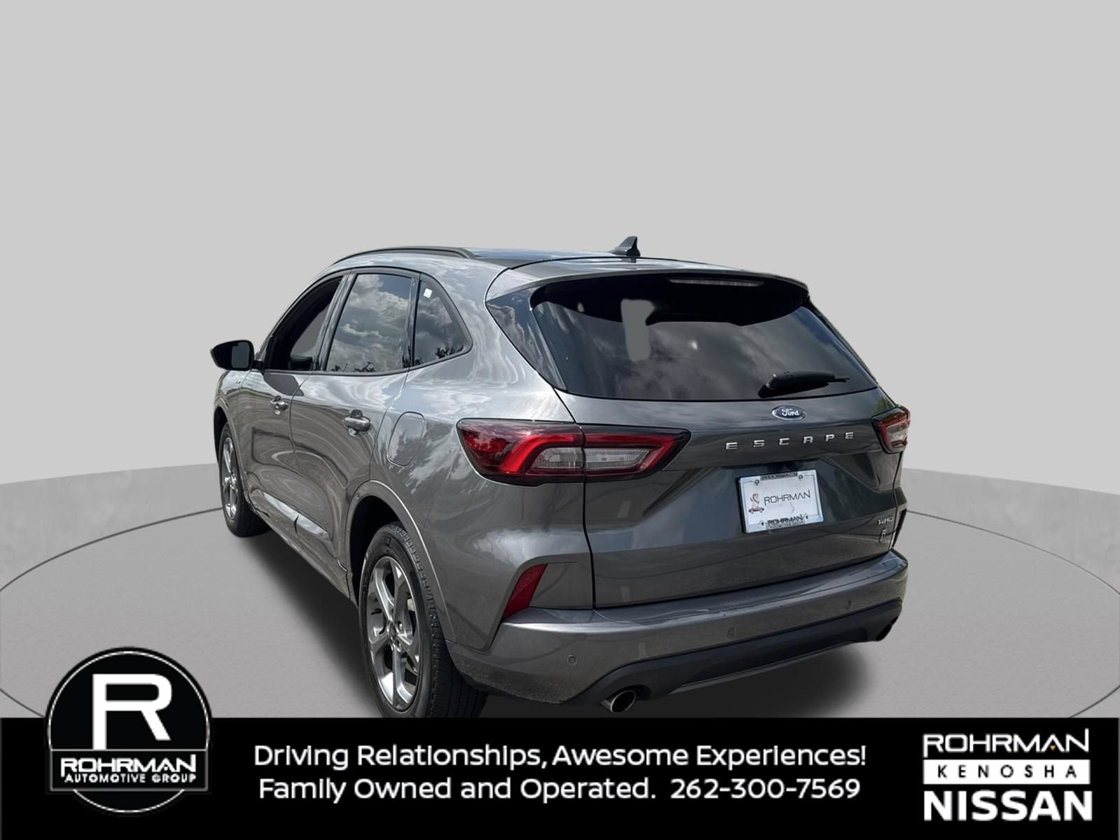 Used 2023 Ford Escape ST-Line w/ Tech Pack #1 AWD/4WD image 8