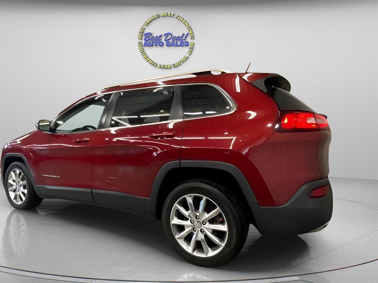 Used 2014 Jeep Cherokee Limited w/ Luxury Group FWD image 4