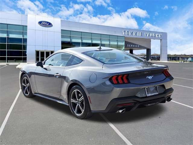 Used 2025 Ford Mustang Coupe image 2