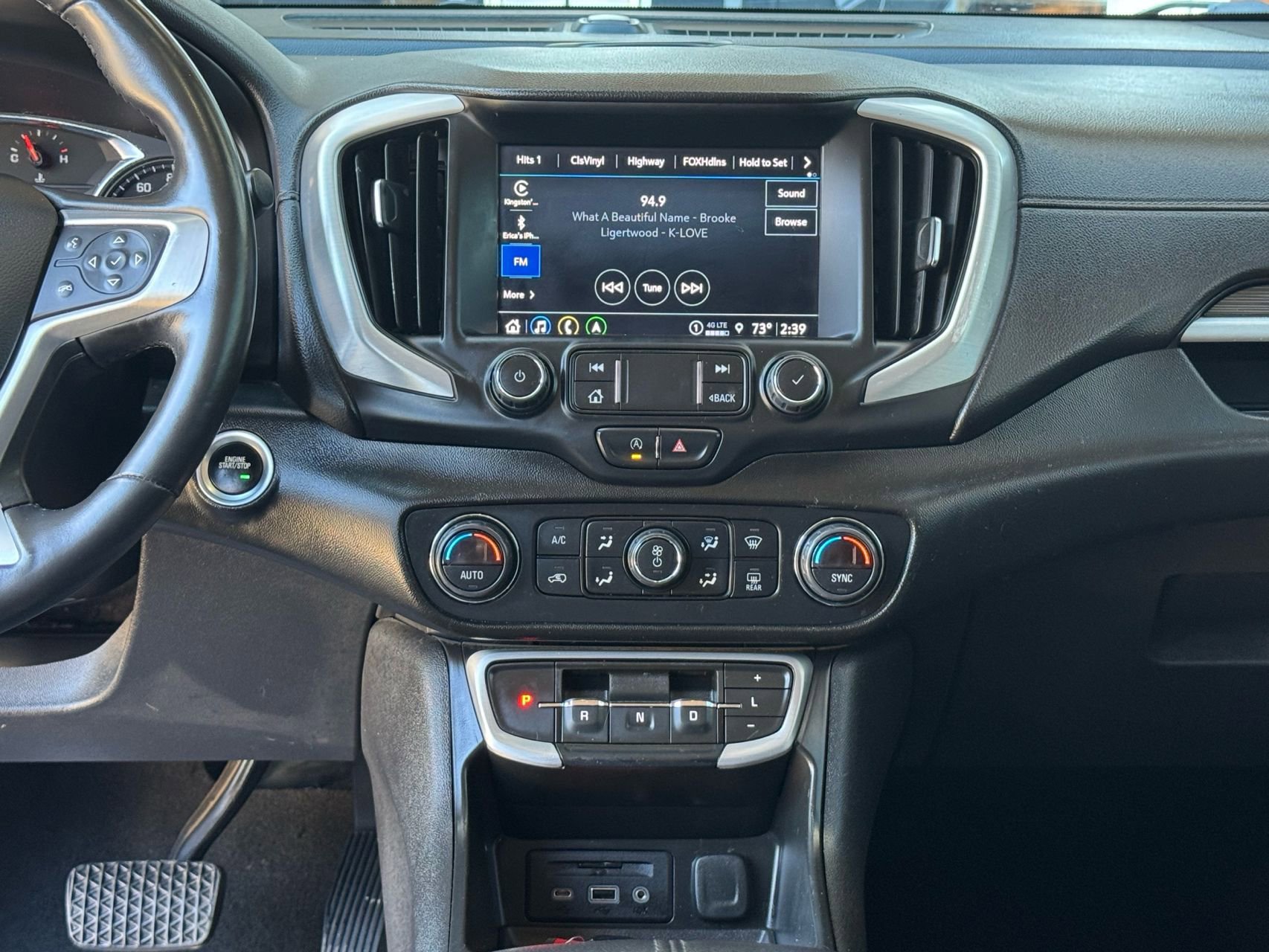 Used 2022 GMC Terrain SLT w/ Infotainment Package II FWD image 30