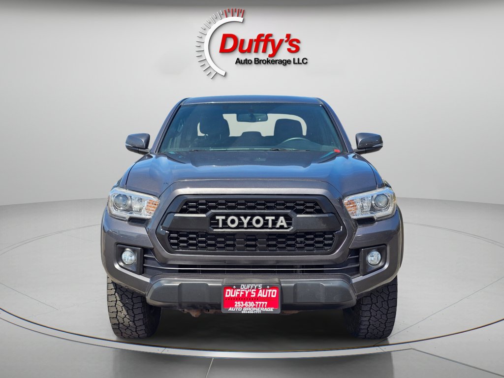 Used 2016 Toyota Tacoma TRD Off-Road AWD/4WD image 13