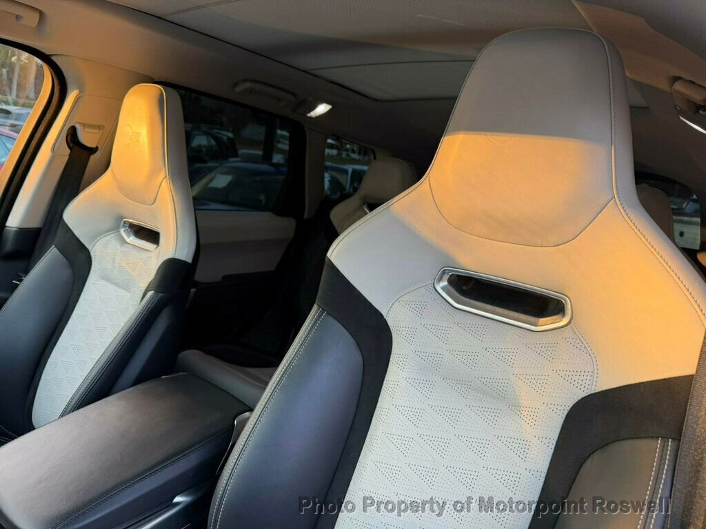 Used 2020 Land Rover Range Rover Sport SVR image 15