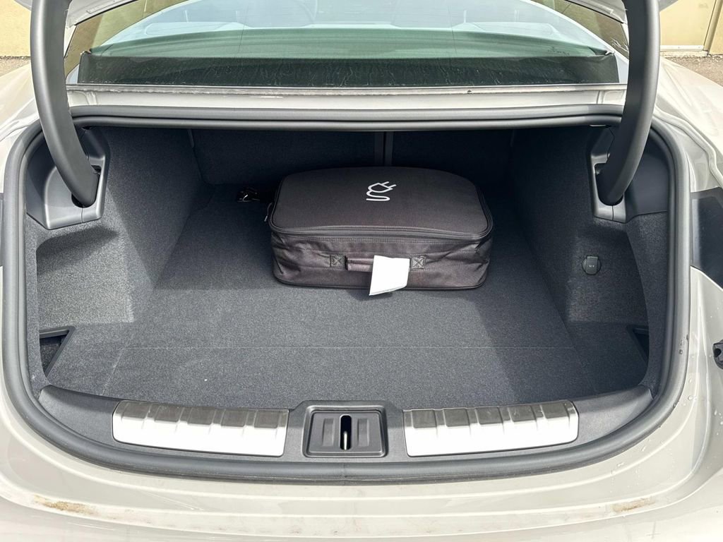 New 2025 Porsche Taycan 4S image 13