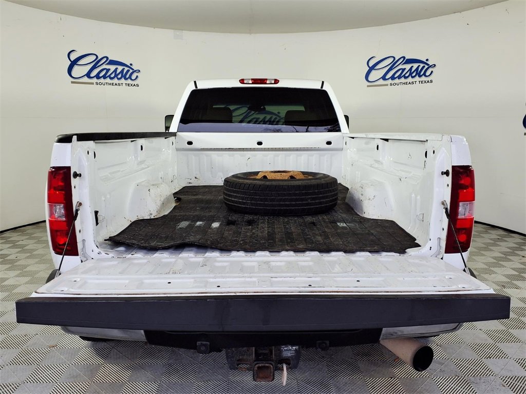 Used 2013 Chevrolet Silverado 3500 LTZ w/ LTZ Plus Package image 5