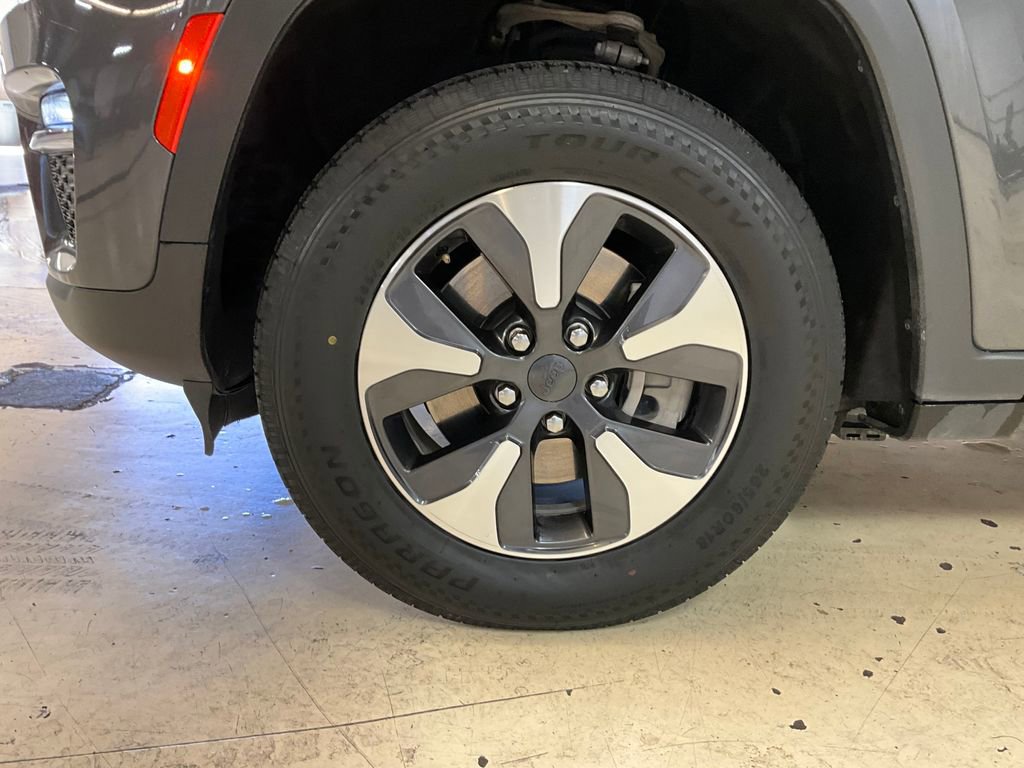 Used 2024 Jeep Grand Cherokee Limited 4xe image 19