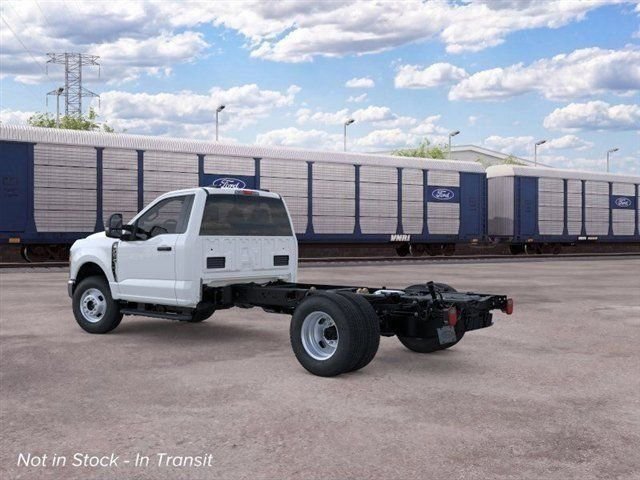 New 2026 Ford F350 XL w/ XL Chrome Package AWD/4WD image 4