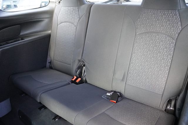 Used 2016 GMC Acadia SLE image 18