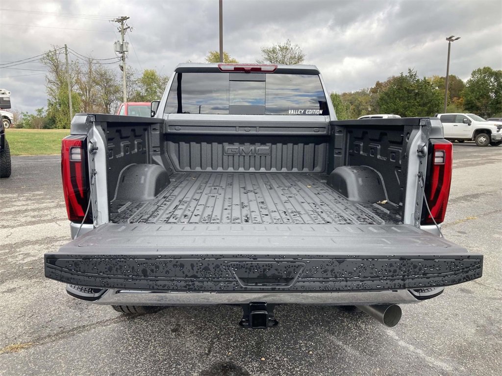 New 2026 GMC Sierra 2500 SLT w/ SLT Convenience Package image 11