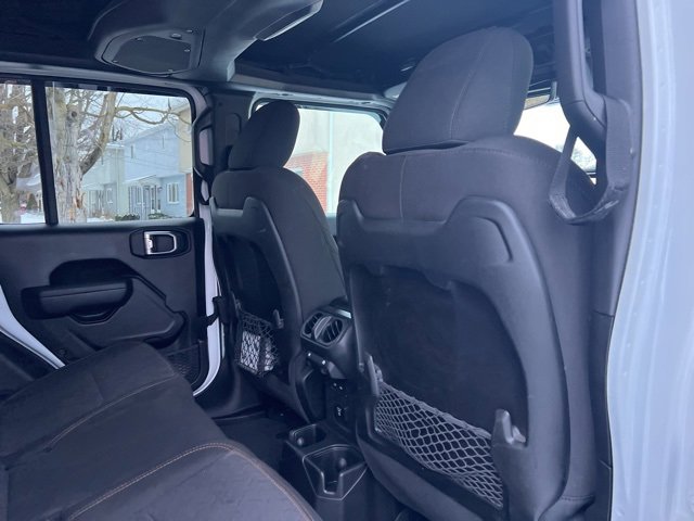 Used 2024 Jeep Gladiator Mojave w/ Technology Group image 24