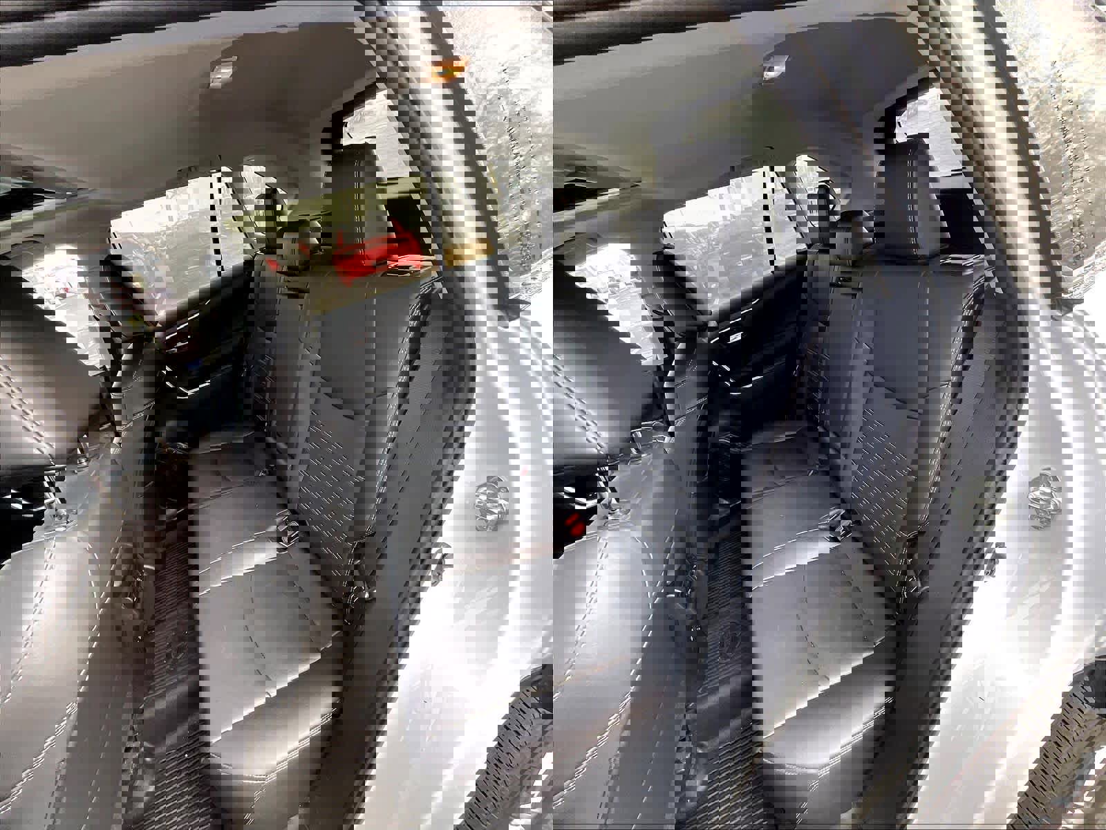 Used 2020 Toyota RAV4 XLE Premium image 27