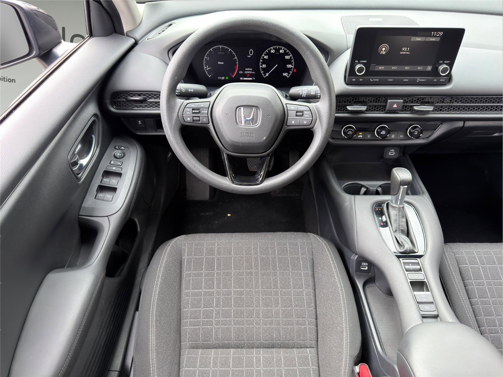 Used 2023 Honda HR-V LX image 18