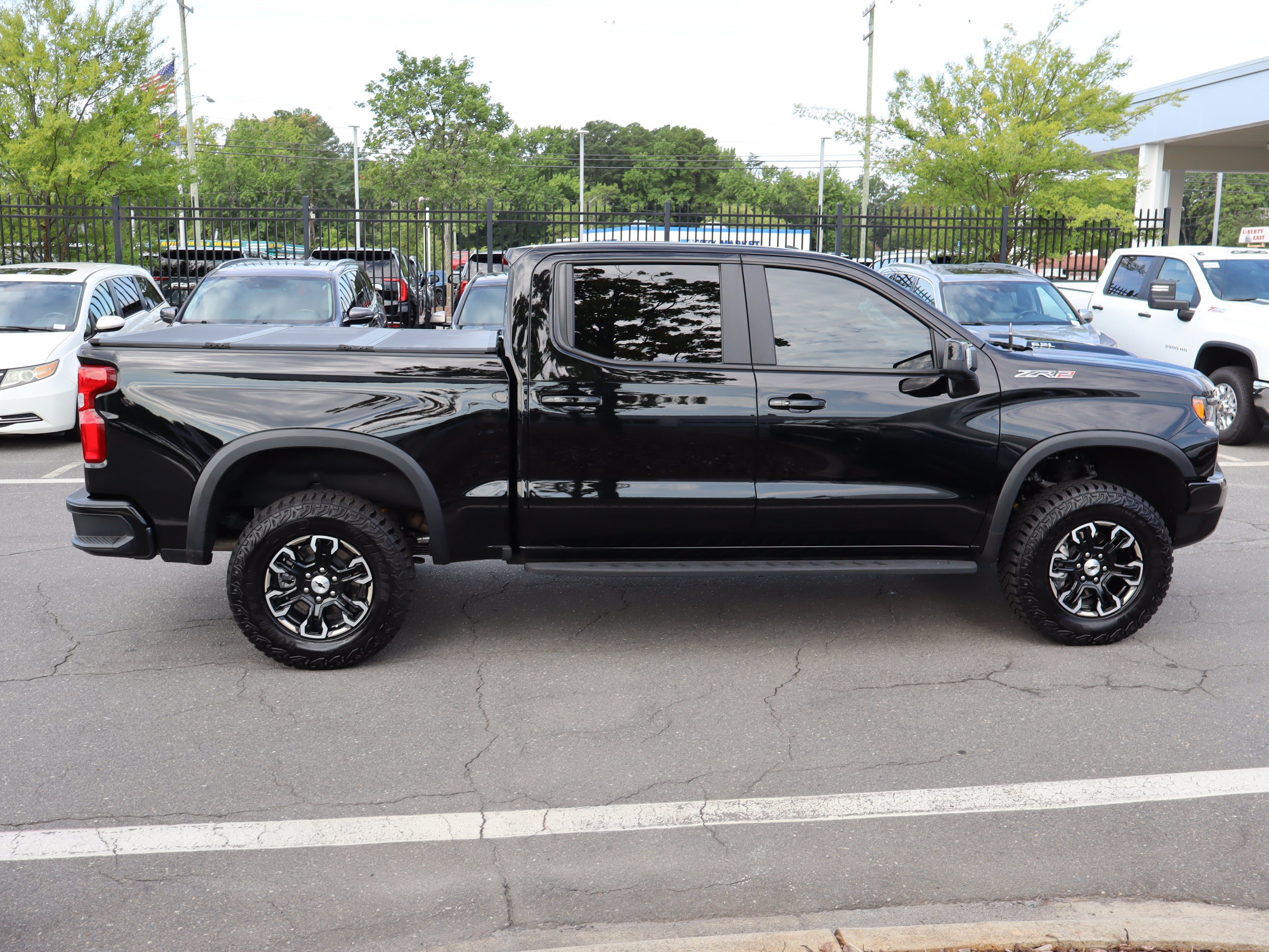 Used 2026 Chevrolet Silverado 1500 ZR2 AWD/4WD image 11