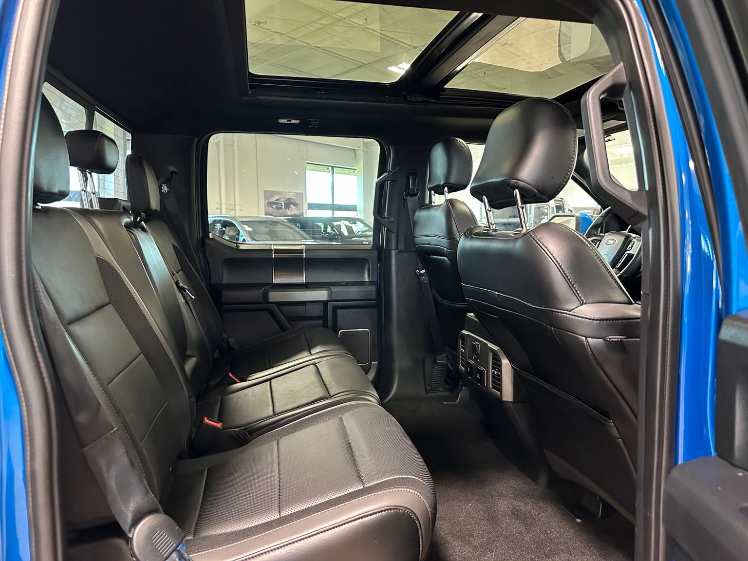 Used 2019 Ford F150 Raptor w/ Equipment Group 802A Luxury AWD/4WD image 44
