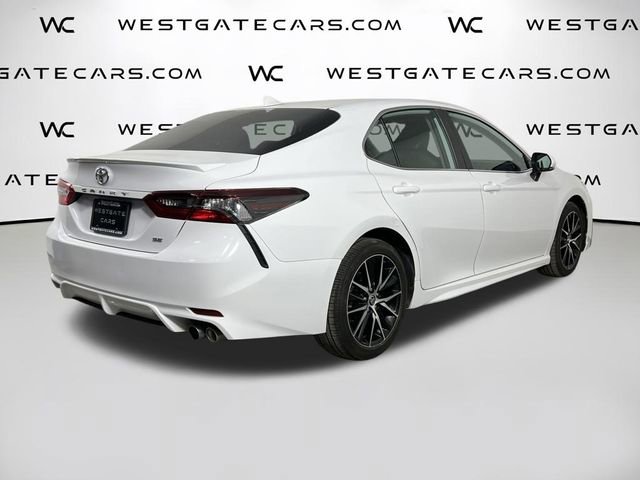 Used 2024 Toyota Camry SE image 43