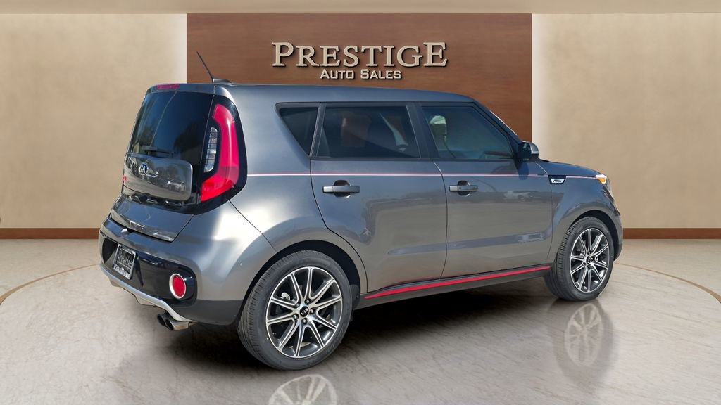 Used 2018 Kia Soul ! FWD image 13