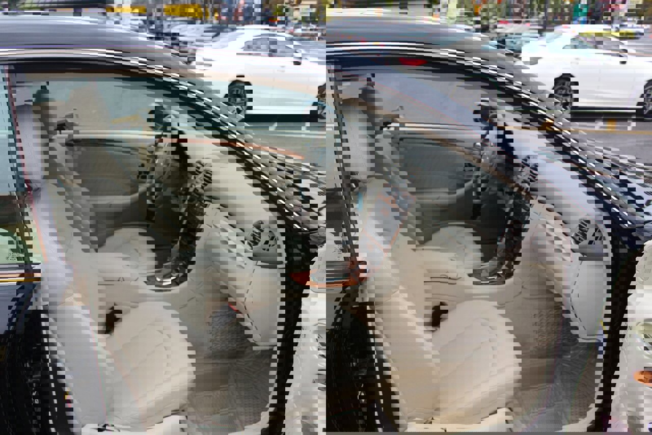 Used 2004 Mercedes-Benz CLK 320 Coupe image 10