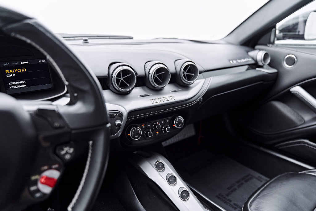 Used 2015 Ferrari F12 Berlinetta RWD image 65