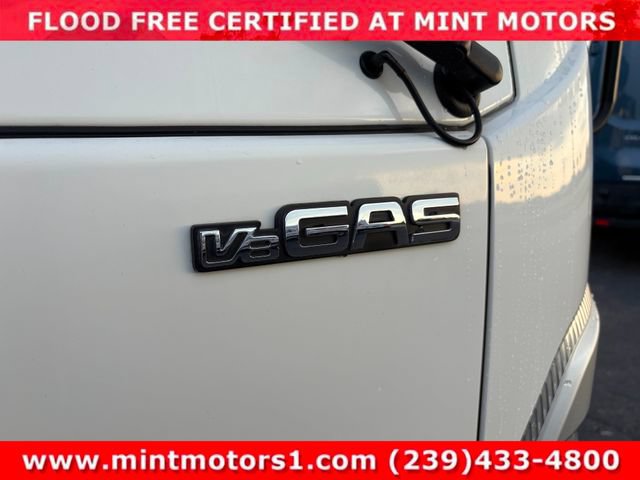 Used 2024 Isuzu NPR RWD image 33