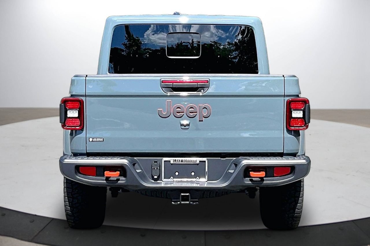 Certified 2026 Jeep Gladiator Mojave AWD/4WD image 8