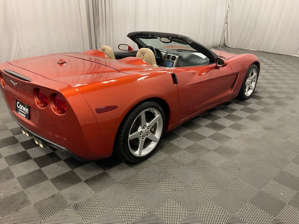 Used 2005 Chevrolet Corvette Convertible w/ Preferred Equipment Group RWD image 8
