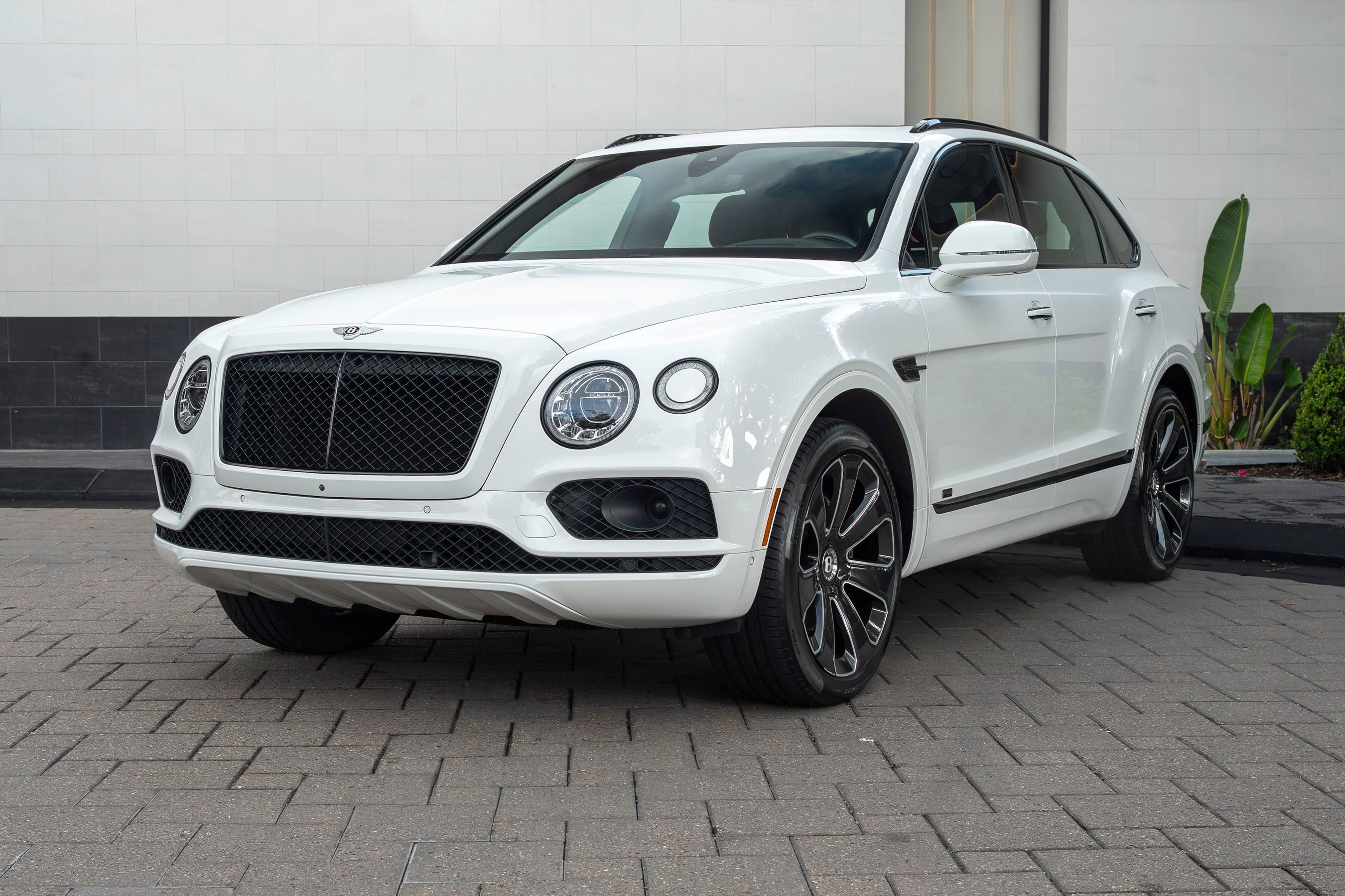Used 2020 Bentley Bentayga AWD/4WD image 22