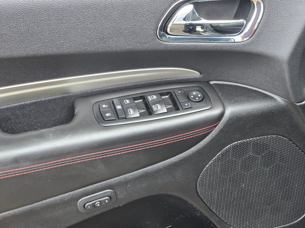 Used 2015 Dodge Durango R/T w/ Technology Group AWD/4WD image 39