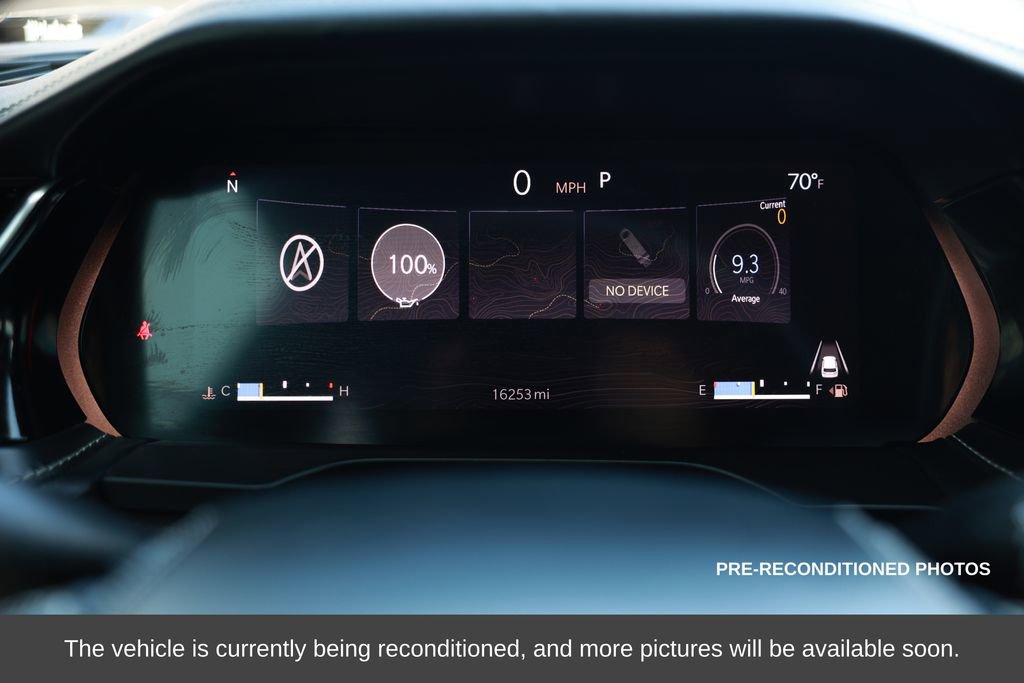 Used 2023 Jeep Grand Cherokee Overland w/ Rear Seat Video Group I image 19