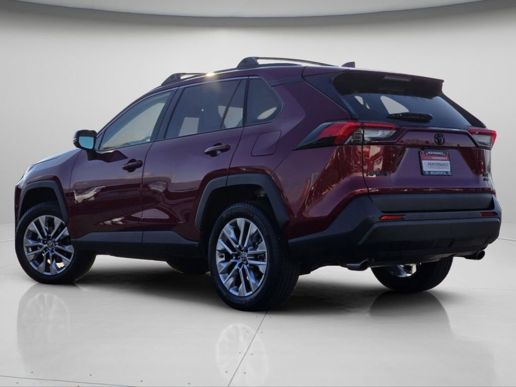 Used 2025 Toyota RAV4 XLE Premium image 21